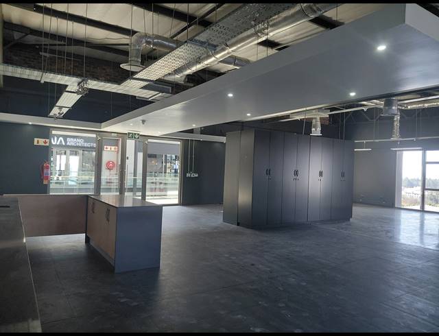 287M² OFFICE TO LET IN MAGALIESSIG